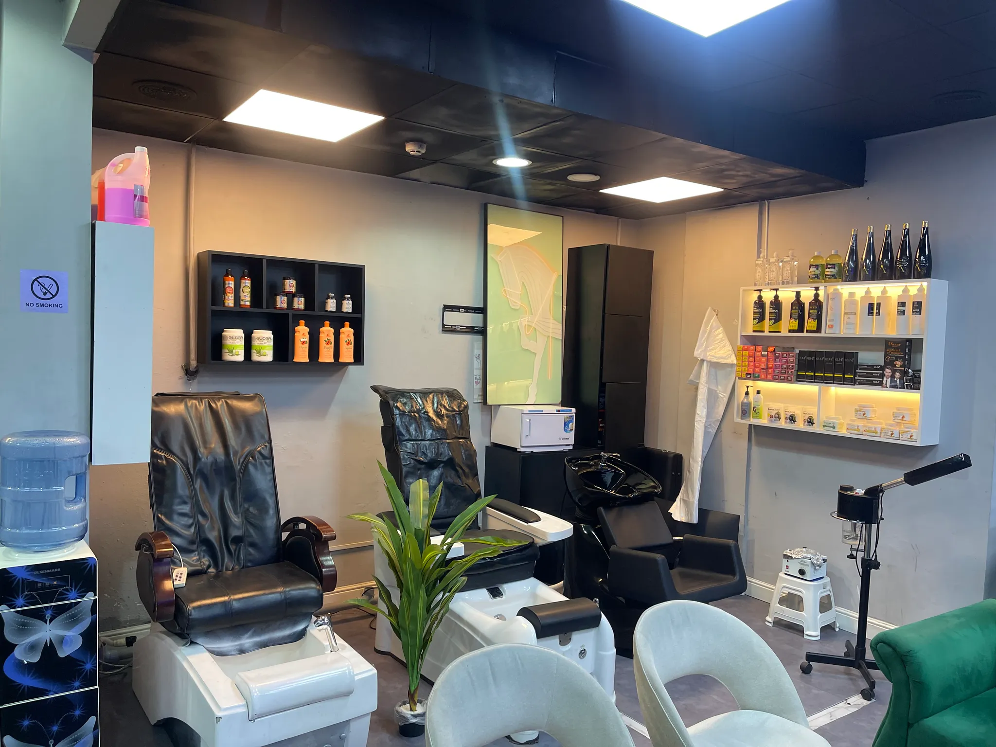 Beauty Salon for Sale - International City