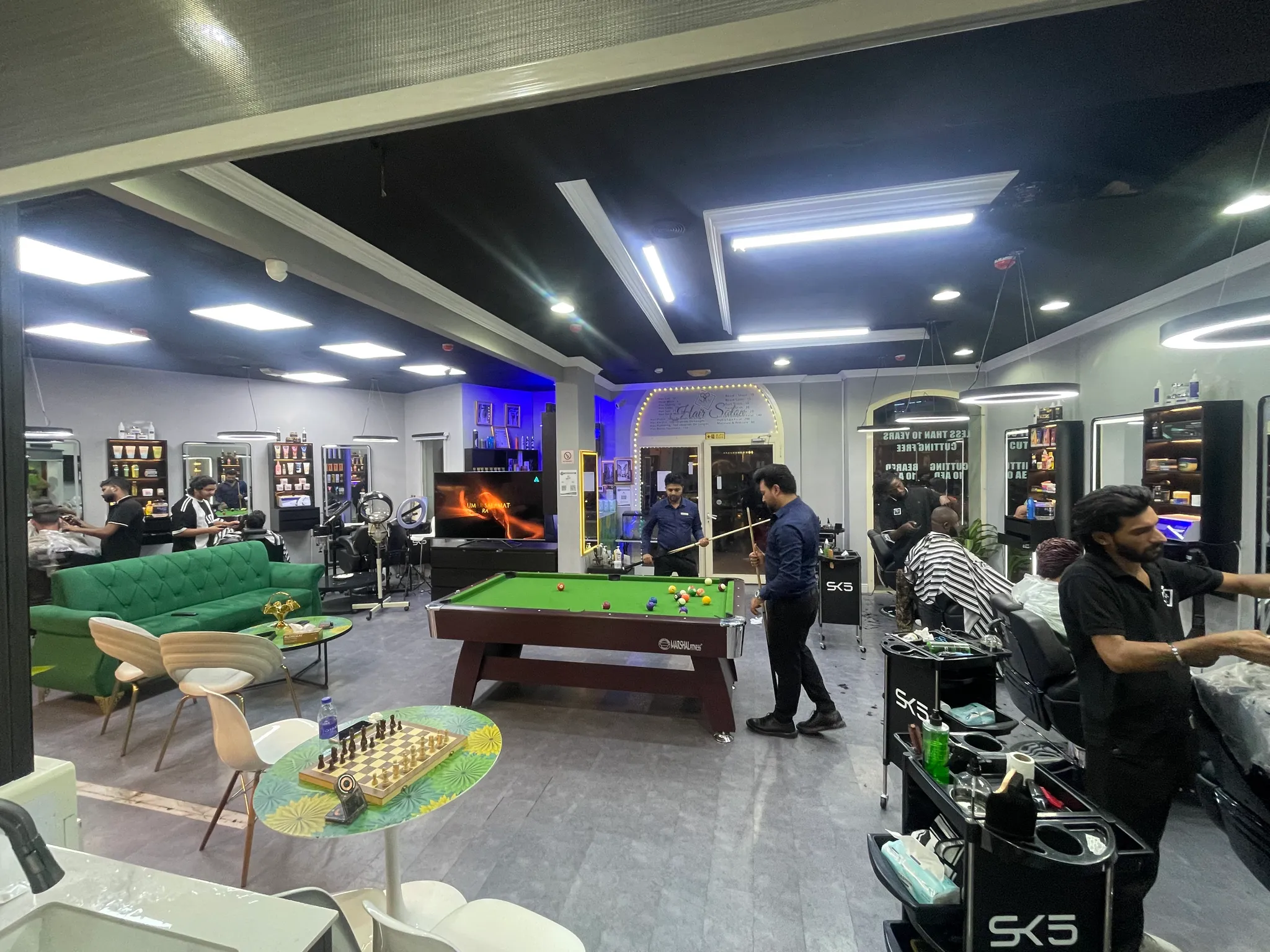 Beauty Salon for Sale - International City