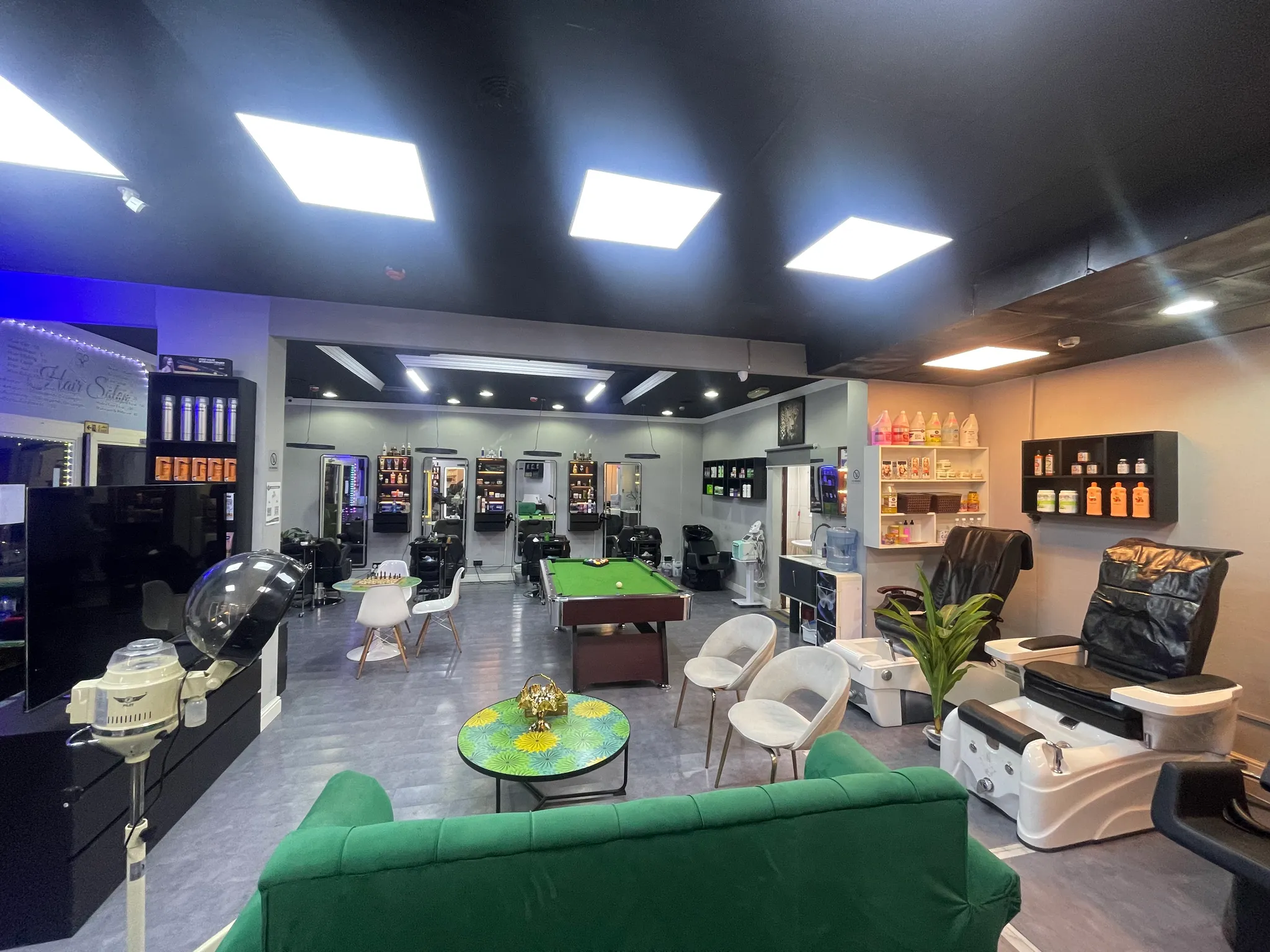 Beauty Salon for Sale - International City