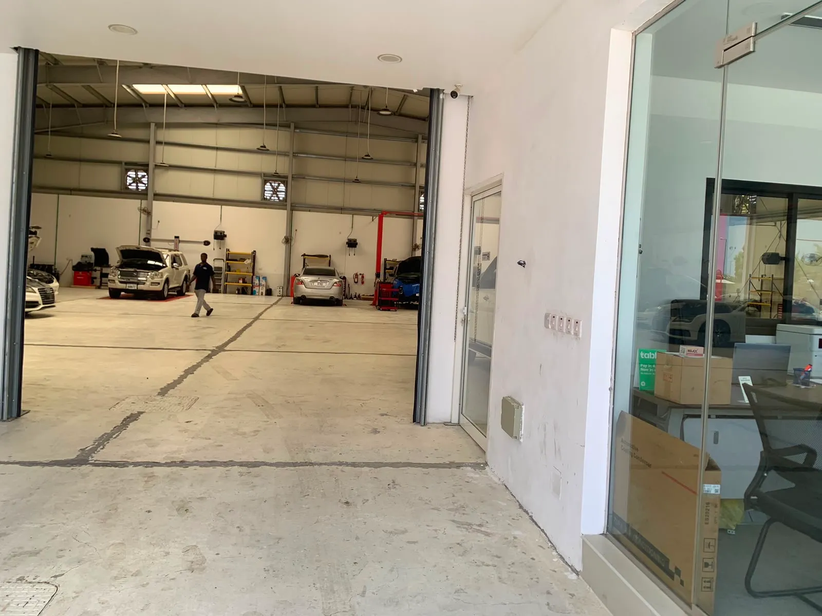 Auto Repair Facility for Sale - Fujairah